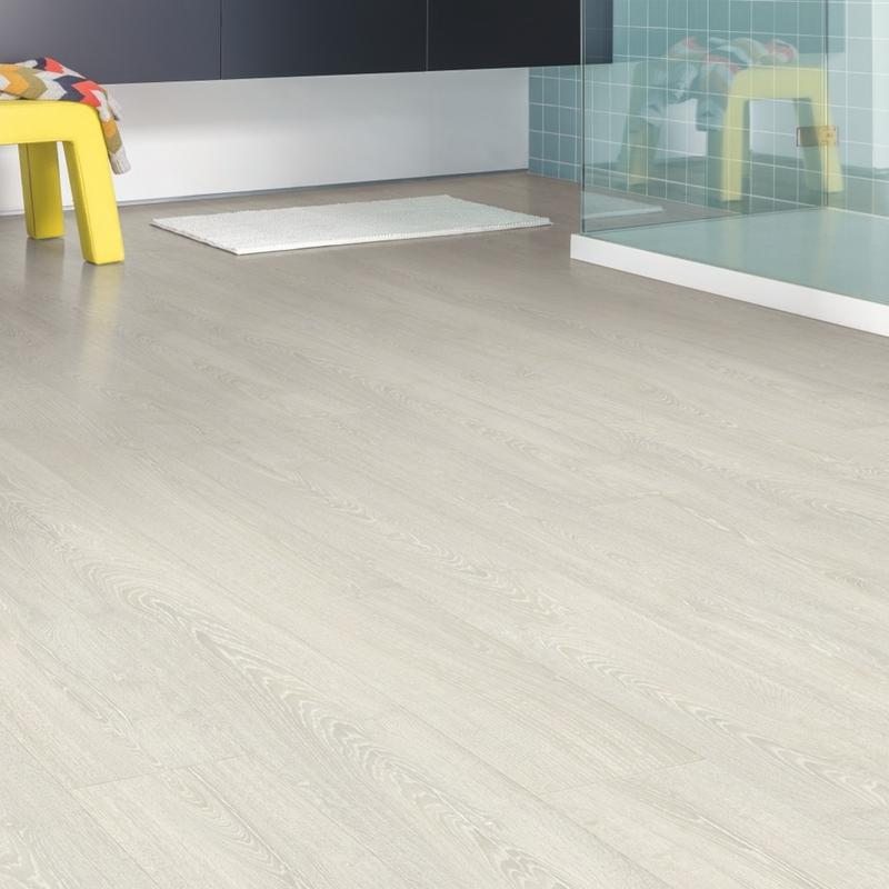 Quickstep ULTRA Laminate Flooring Patina Classic Oak Light product-2