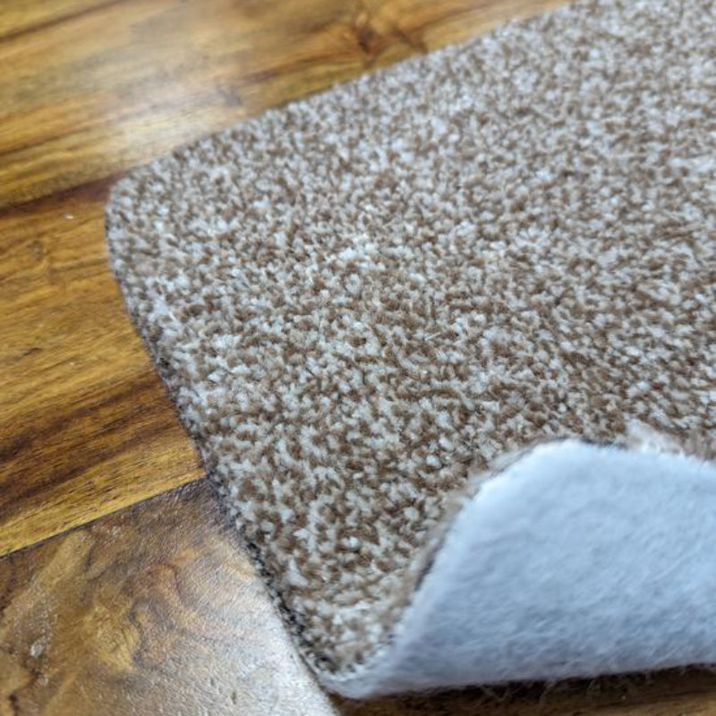 Kingston Saxony Light Brown Rollend Carpet