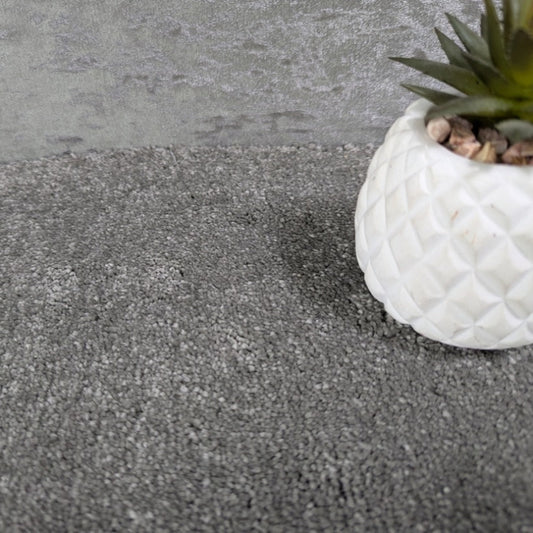 Deluxe Quartz Grey Carpet