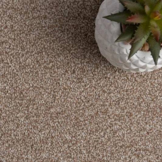 Grangewood Beige Saxony Thick Carpet